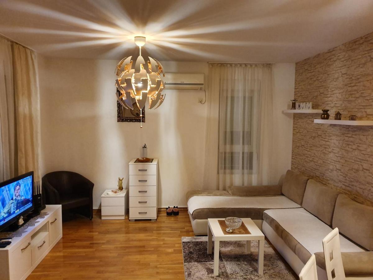 Centar New Lux Apartamento Budva Exterior foto