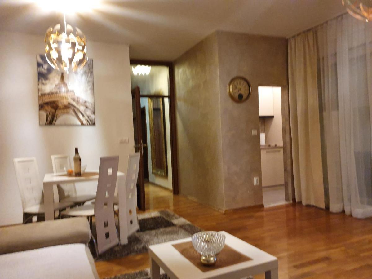 Centar New Lux Apartamento Budva Exterior foto